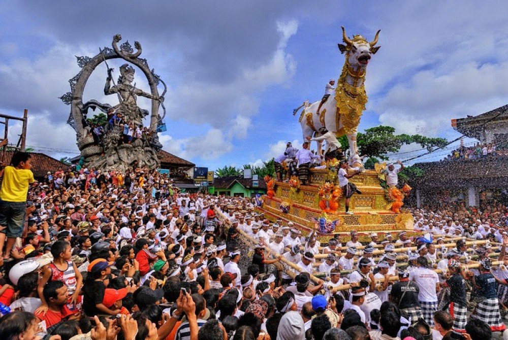 Upacara Adat Lembu Ngaben — Tradisi Agung Gotong Royong